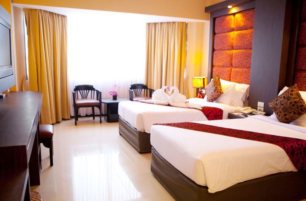 Sun City Pattaya Hotel Kültér fotó