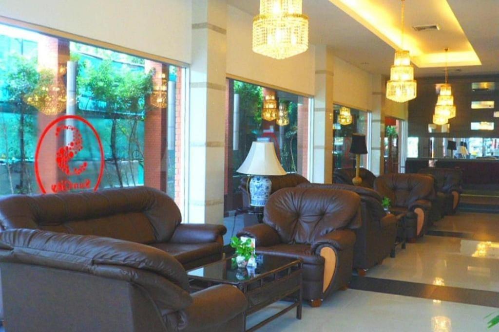 Sun City Pattaya Hotel Kültér fotó