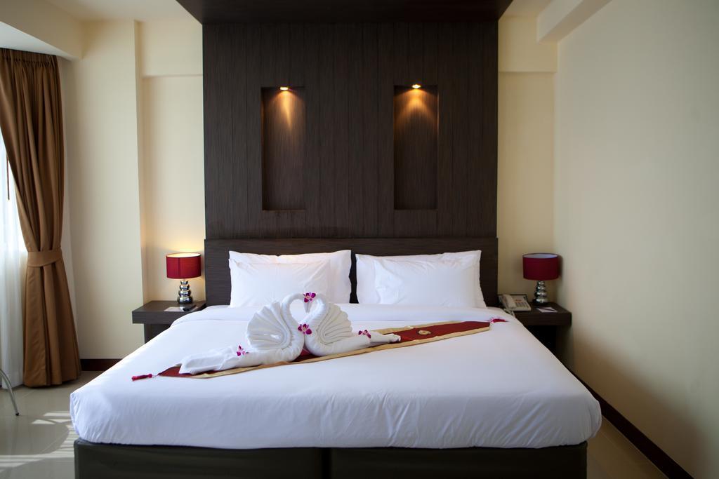 Sun City Pattaya Hotel Kültér fotó